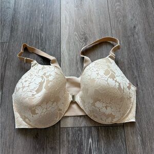 SOMA LACE FLORAL CREAM BRA - VANISHING BACK - FULL COVERAGE